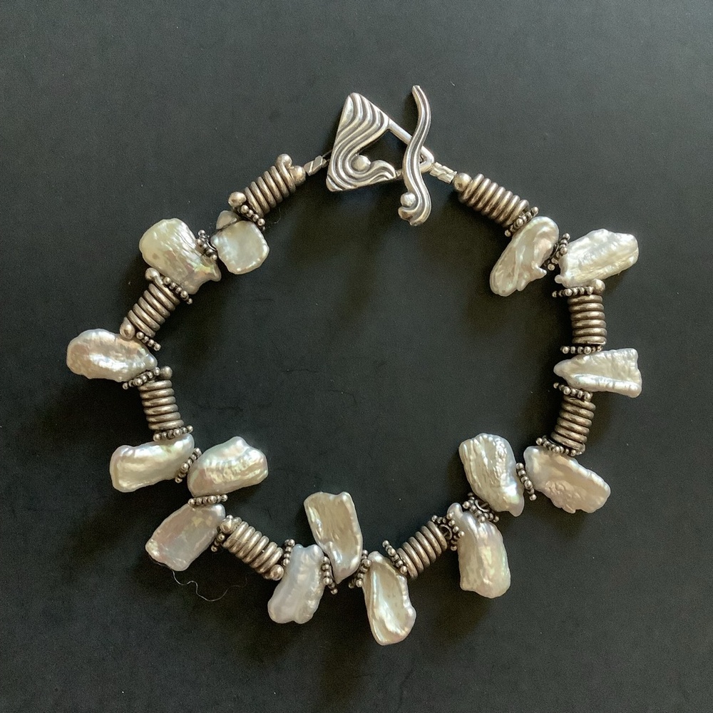 925 s silver Genuine freshwater bracelet.